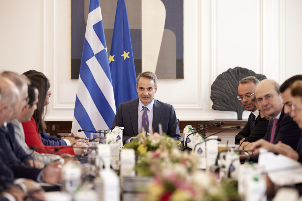 Προς... Μάρτιο ο ανασχηματισμός