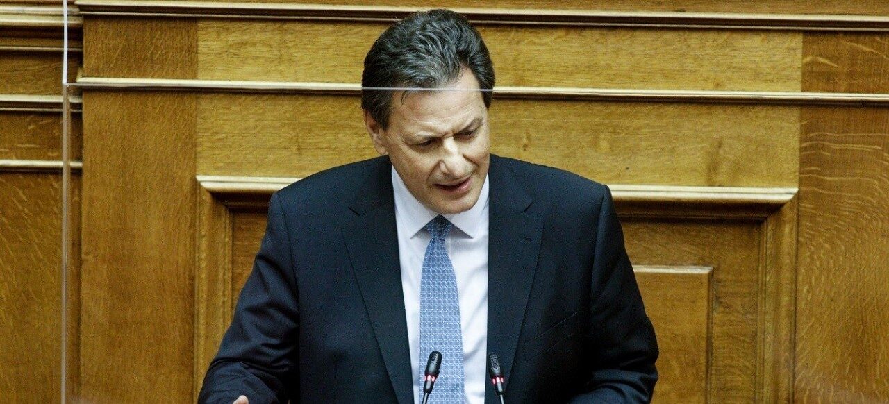 Θ. Σκυλακάκης: Διακόπτεται κάθε εργασία στην Μήλο