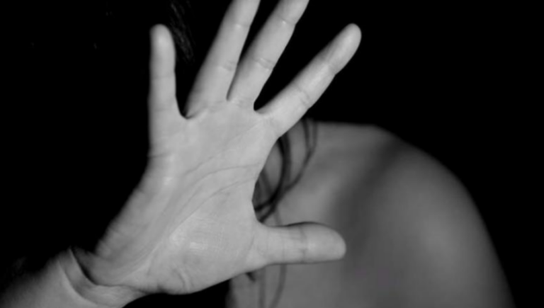 Πάτρα: Αποτροπιασμός για τον ομαδικό βιασμό μιας 16χρονης κοπέλας