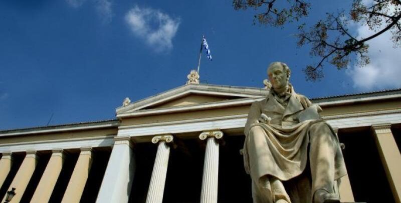 Πρωτοπορεί το ΕΚΠΑ - Προωθεί την πρώτη διεθνώς κλίμακα μέτρησης του εθισμού στο TikTok