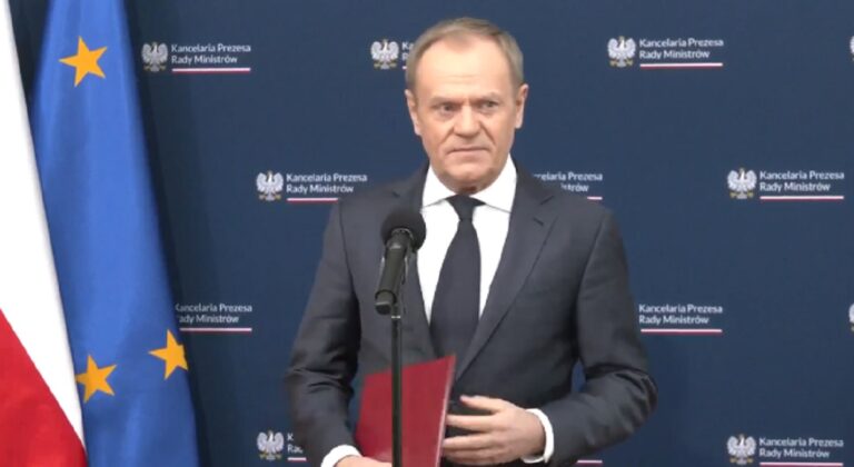 Ντ. Τουσκ: «Η Ευρωπαϊκή Ένωση δεν μπορεί να είναι ολοκληρωμένη εάν δεν εντάξει στου κόλπους της την Σερβία»