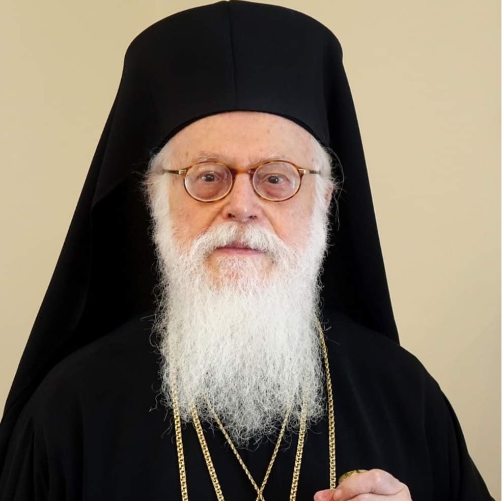 Ξεκίνησε η διαδικασία αποσωλήνωσης για τον Αρχιεπίσκοπο Αλβανίας Αναστάσιο - Σταθερή η κατάστασή του