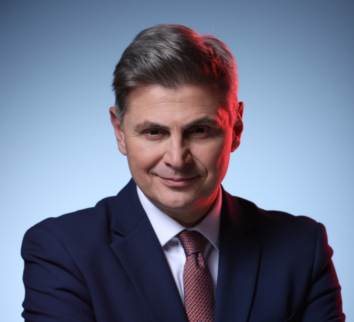 Ν. Φαραντούρης: Βολές προς τον Κασσελάκη