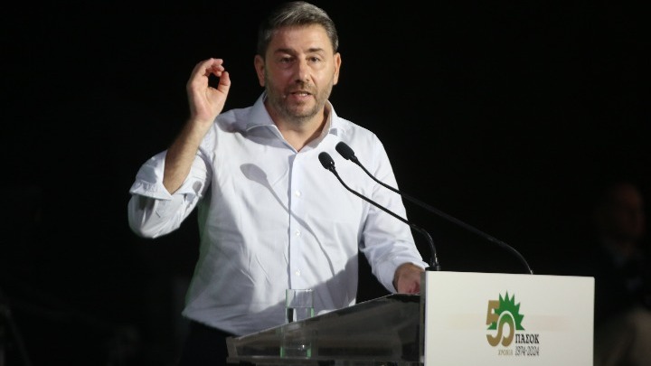 Πρόταση μομφής: Επαφές Φάμελλου με Ανδρουλάκη, Χαρίτση, Κωνσταντοπούλου και Κουτσούμπα
