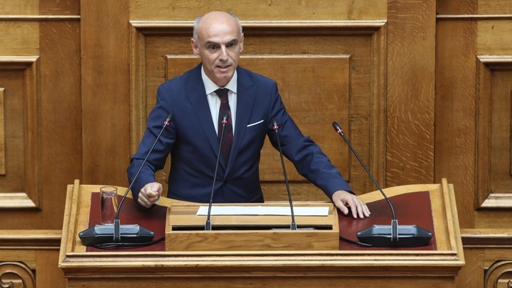 Παραιτήθηκε ο Γ. Γαβρήλος από τη θέση του κοινοβουλευτικού εκπροσώπου του ΣΥΡΙΖΑ