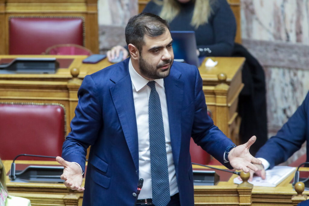 Σφοδρή πολιτική αντιπαράθεση Μαρινάκη – Κωνσταντοπούλου στη Βουλή