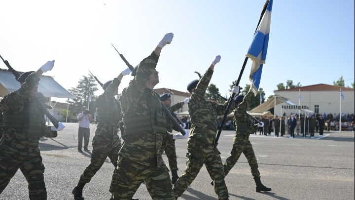 Στη δημοσιότητα τα στρατόπεδα που θα κλείσουν - Ποιες μονάδες συγχωνεύονται