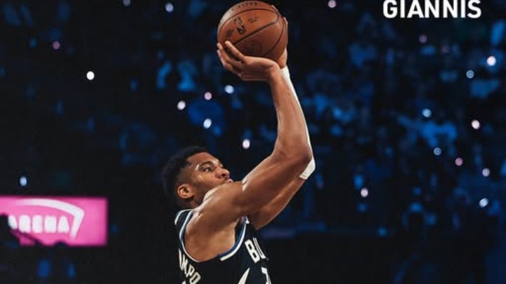 Το χρυσό triple - double του Αντετοκούνμπο - «Η δουλειά δεν έχει τελειώσει»