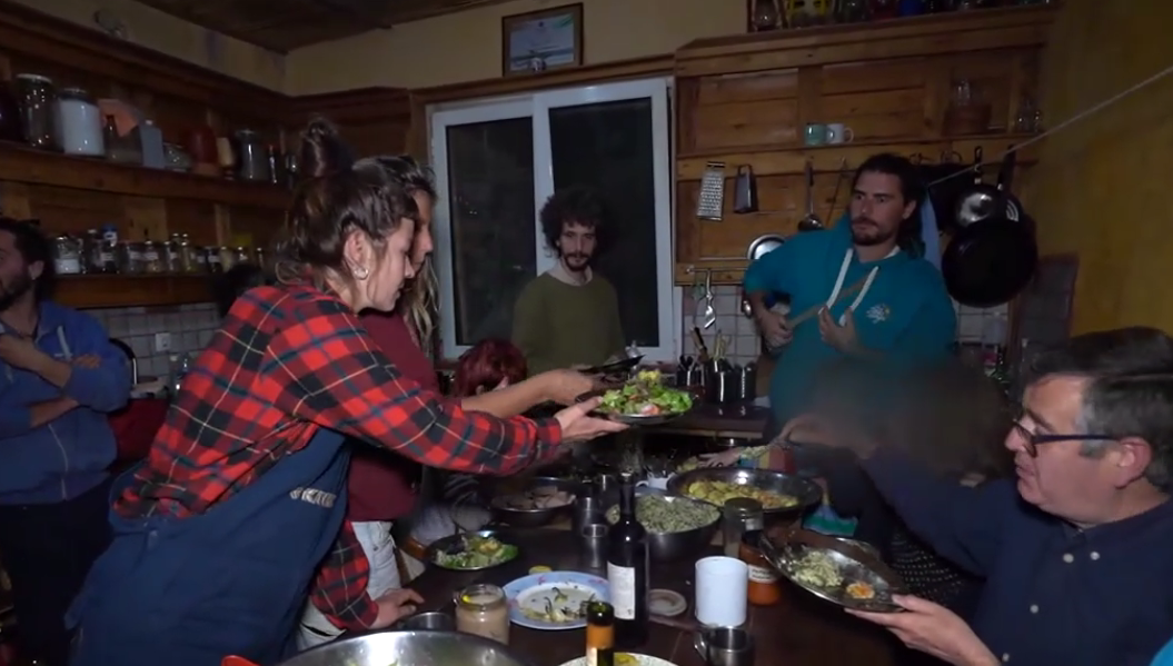 Σώνει και καλά κοινόβιο!