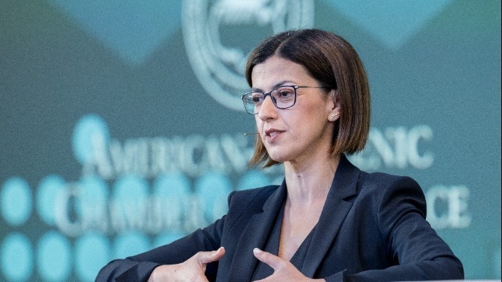 Ειρ. Αγαπηδάκη: Έχω δουλέψει και ως καθαρίστρια