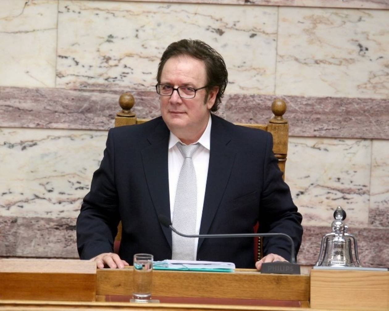 Β. Αποστολάτος: Πέθανε ο πρώην αντιπρόεδρος της Βουλής