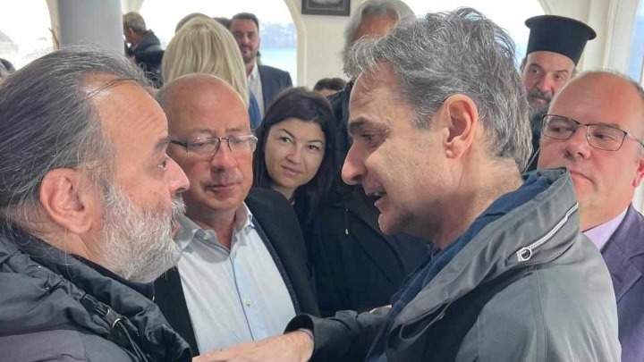Στην σύσκεψη για την σεισμική δραστηριότητα στη Σαντορίνη ο Μάριος Ηλιόπουλος