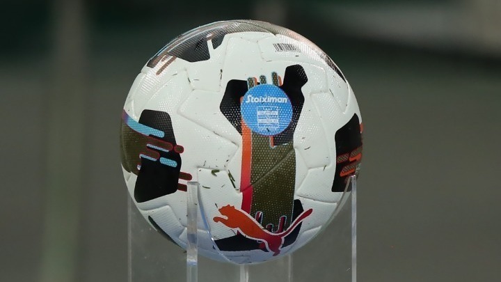 Super League: 57 δευτερόλεπτα σιγής στα ελληνικά γήπεδα για τα θύματα των Τεμπών