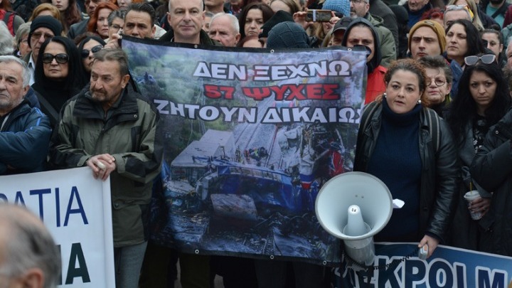Τέμπη: Μαζικά στους δρόμους οι Λαρισαίοι