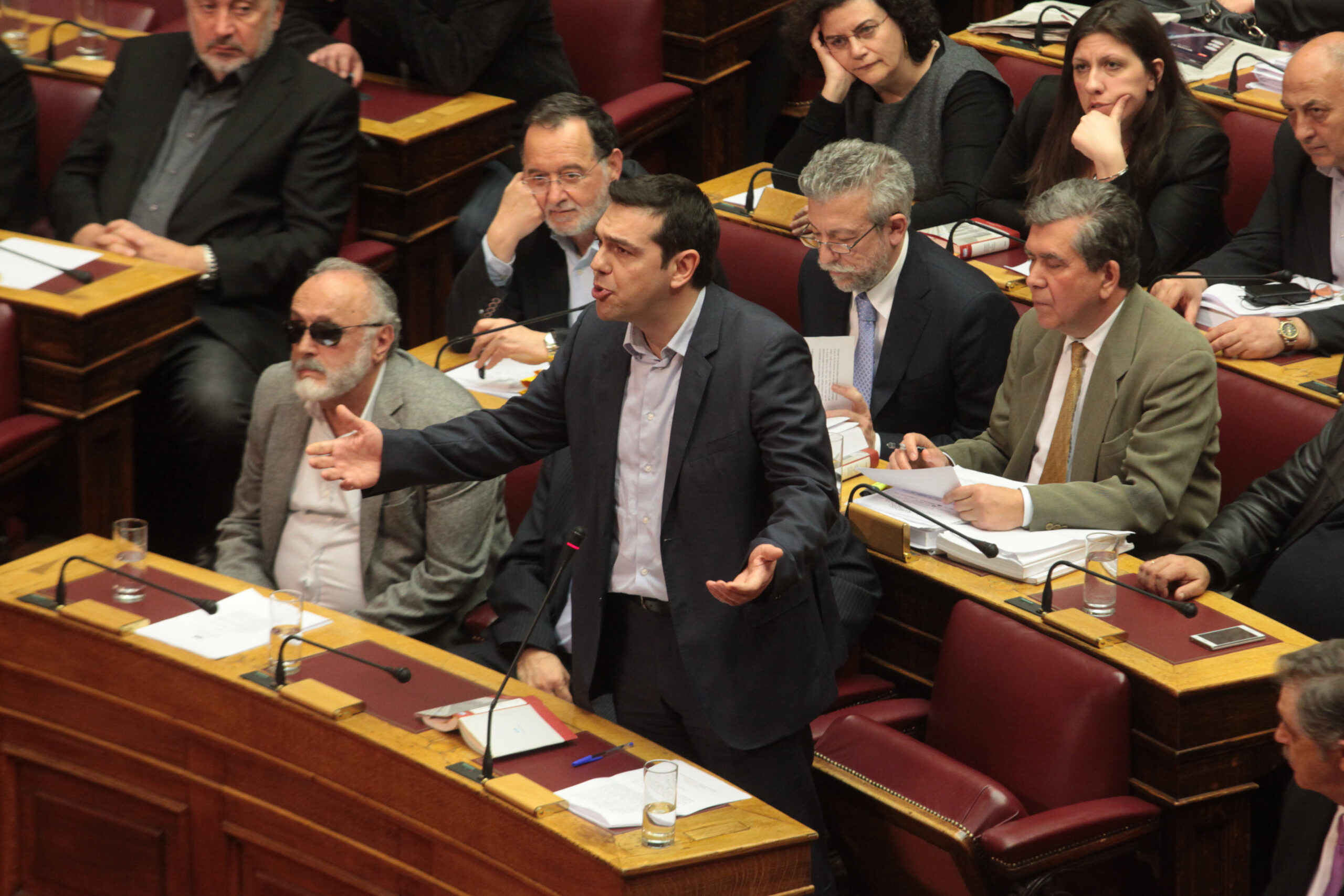 Όλες οι προτάσεις δυσπιστίας της μεταπολίτευσης – Πόσες κυβερνήσεις «έπεσαν»