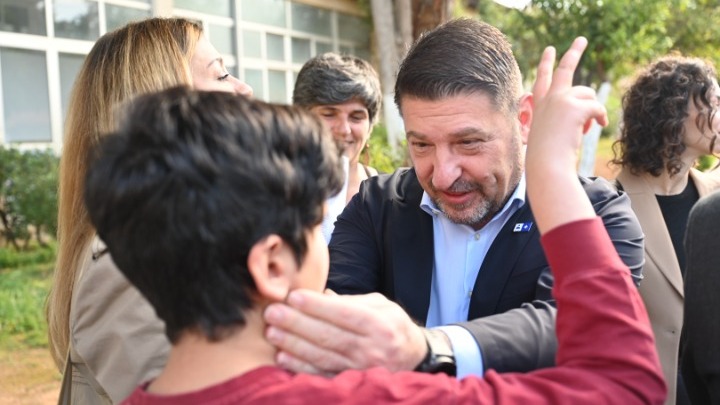 Νίκος Χαρδαλιάς: Επίσκεψη το Ειδικό Δημοτικό Σχολείο Καισαριανής