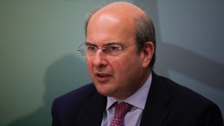 Κ. Χατζηδάκης: «Οι βελτιώσεις στον εξωδικαστικό μηχανισμό είναι κοινωνική πολιτική στην πράξη!»