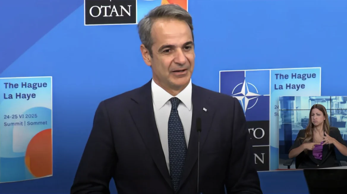Μητσοτάκης στη Σύνοδο Κορυφής του ΝΑΤΟ: «Δεσμευόμαστε να δαπανήσουμε στην άμυνα πάνω από 25 δισ. τα επόμενα 12 χρόνια» - Τα παρασκήνια της Συνόδου