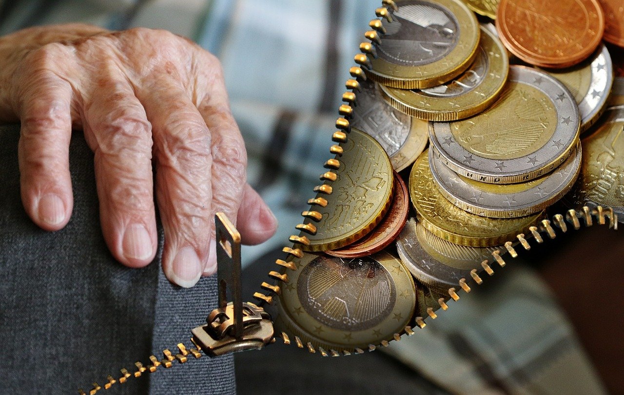 Σε λιγότερες από 50 ημέρες η απονομή της κύριας σύνταξης