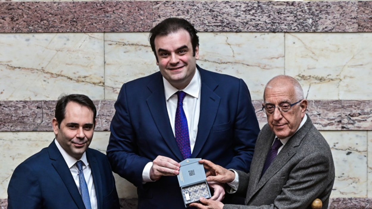 Τι περιλαμβάνει ο προϋπολογισμός του 2026 - Οι εισοδηματικές ενισχύσεις που έρχονται και οι ελαφρύνσεις