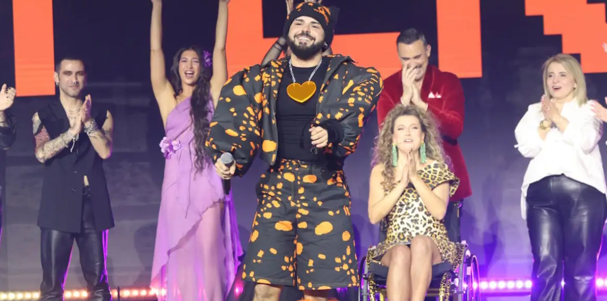 Eurovision 2026: Ο Akylas εντυπωσίασε στον ημιτελικό του Σαν Μαρίνο με το «Ferto»