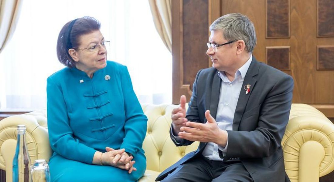 ellada-moldavia-proteraiotita-i-politistiki-synergasia